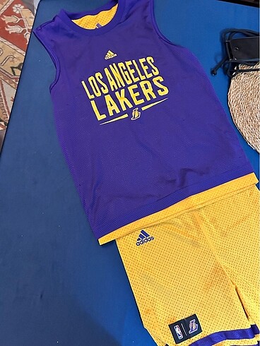 Lakers adidas takim - Görsel 3