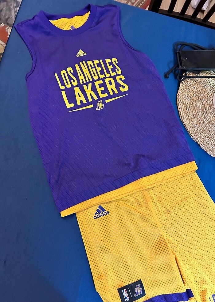 Lakers adidas takim - Görsel 4