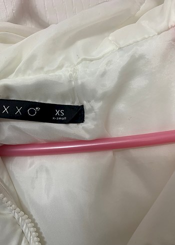 Beyaz Fermuarlı Kadın Kolsuz Mini Yelek - Görsel 3