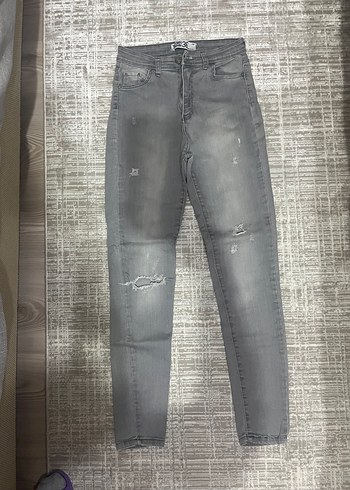 Trendyol & Milla Gri Yikamali Dar Kesim Jean