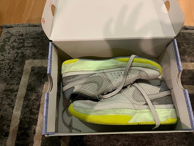 Nike Ja 1 az kullanılmış 37,5 numara