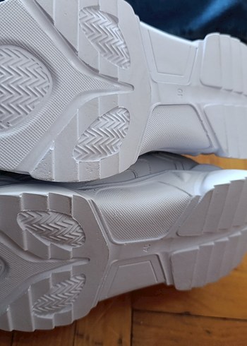 Bej Renk Bağcıklı Kadın Spor Ayakkabı - Görsel 4