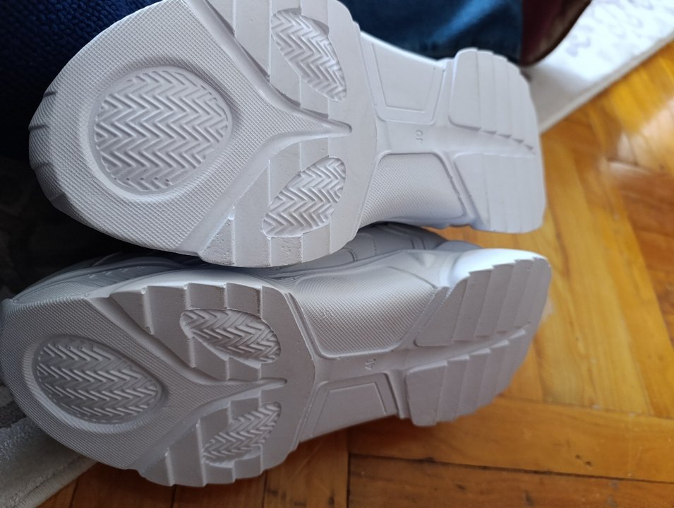 Bej Renk Bağcıklı Kadın Spor Ayakkabı - Görsel 4