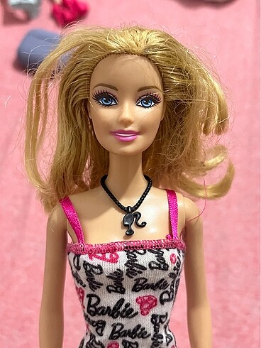 Beden Renk 2013/2014 Orjinal Barbie Bebeği