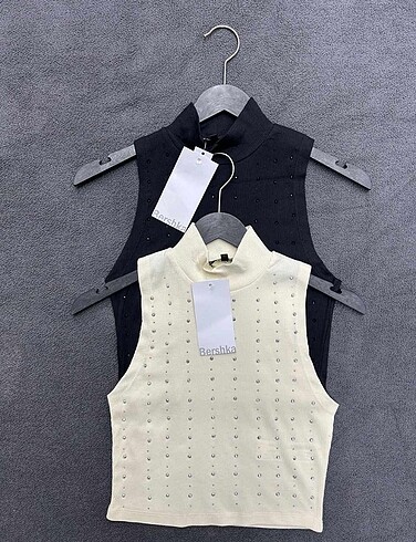 Bershka Taşlı crop