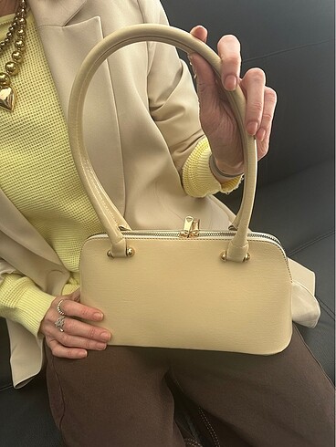  Beden Butter yellow pastel sarı çanta