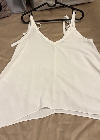 Beyaz V Yaka Kolsuz Keten Bluz - Görsel 5