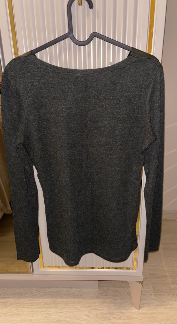 Haki Deri Detaylı Kadın Bluz - Görsel 3