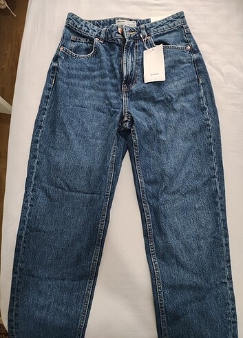 Berhska Olivia mom denim