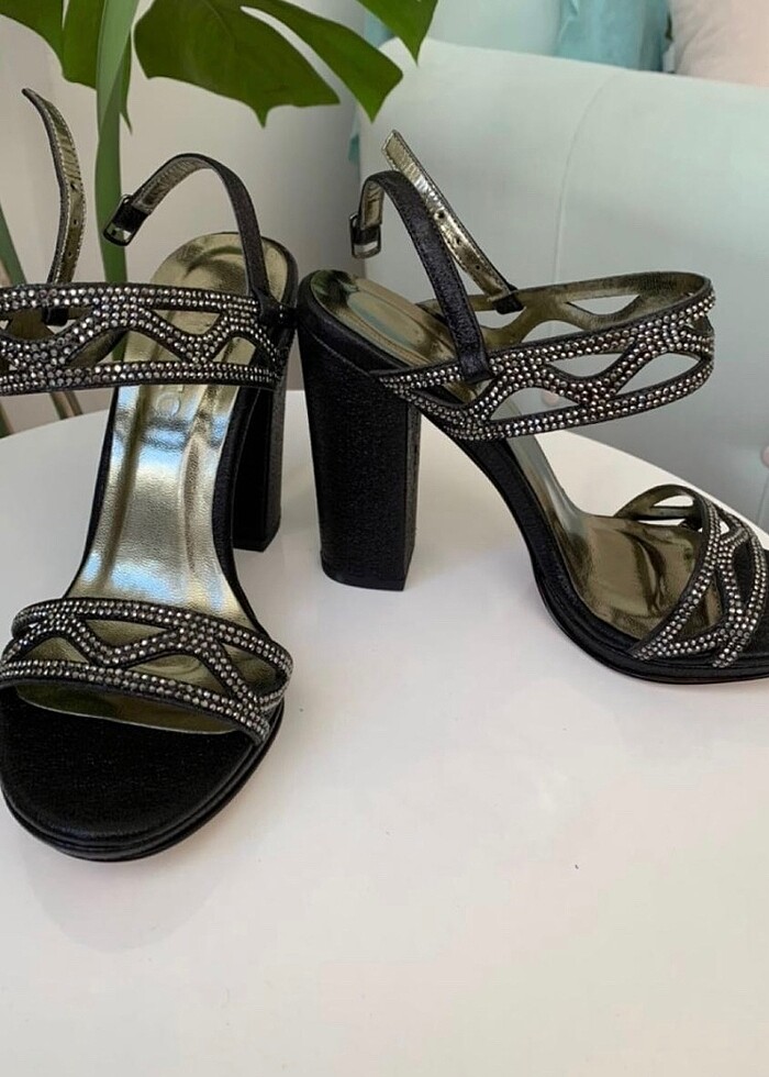 Kemal tanca topuklu ayakkabı - Görsel 2