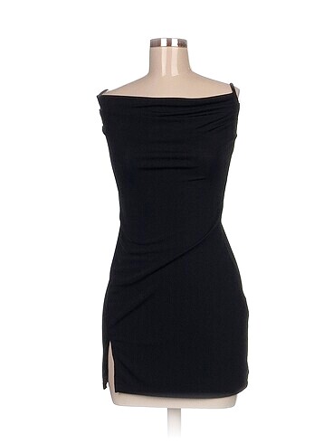 Pull and Bear Mini Elbise %70 İndirimli.