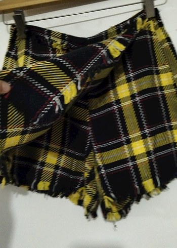 Sarı Ekose Mini Etekli şort Pilili Rahat Kesim - Görsel 3