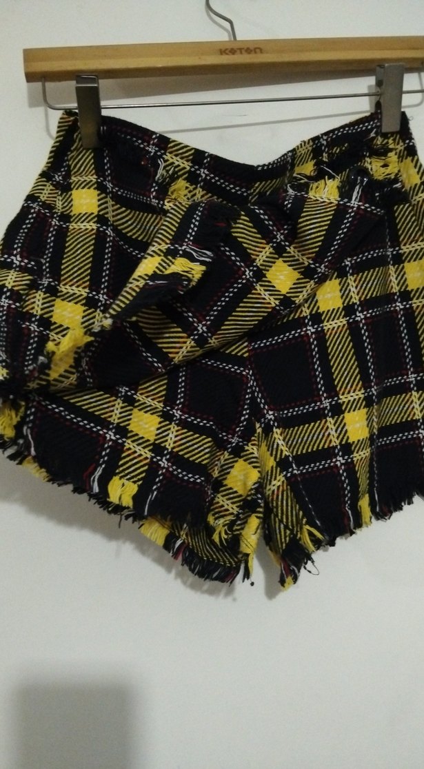 Sarı Ekose Mini Etekli şort Pilili Rahat Kesim - Görsel 2