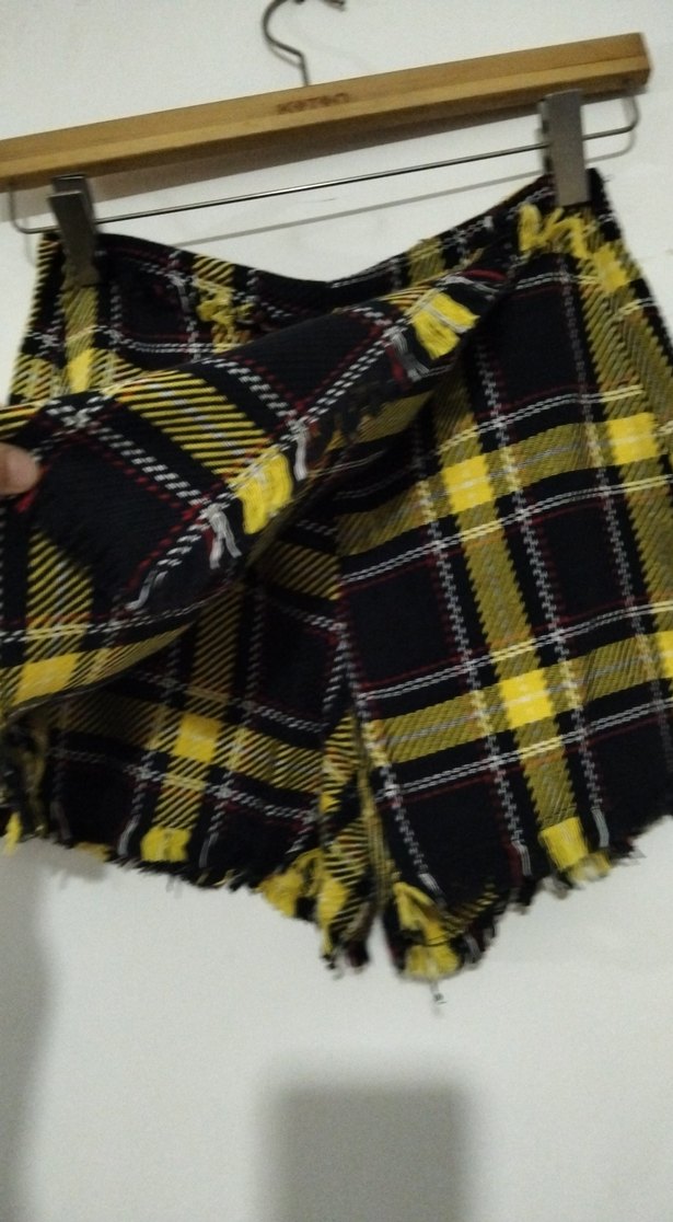 Sarı Ekose Mini Etekli şort Pilili Rahat Kesim - Görsel 3