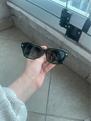  Beden Vogue Hailey güneş gözlüğü