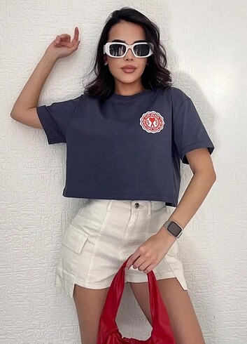 Crop T-shirt