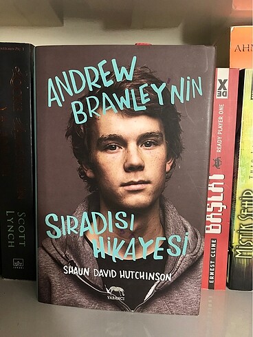 Andrew Brawley?nin Sıradışı Hikayesi Shaun David Hutchinson