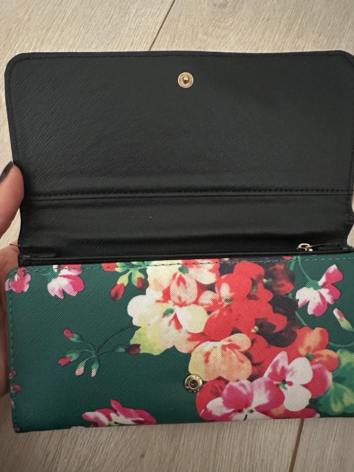 Yargıcı kadın cüzdan - Görsel 3