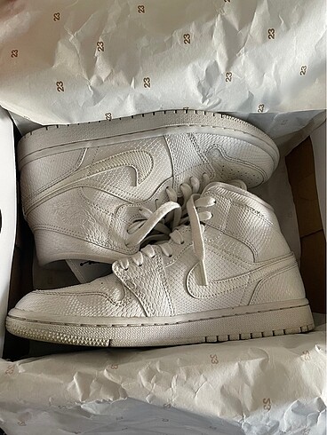38 Beden Air Jordan 1 Mid Snakeskin