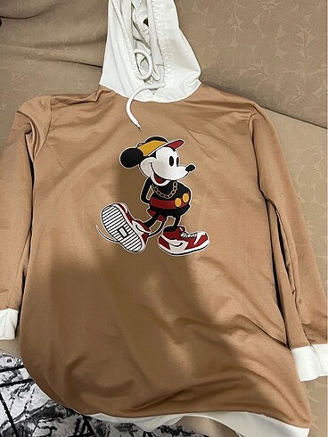Sweatshirt kapşonlu