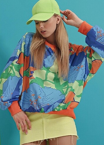 Bisiklet yaka sweatshirt