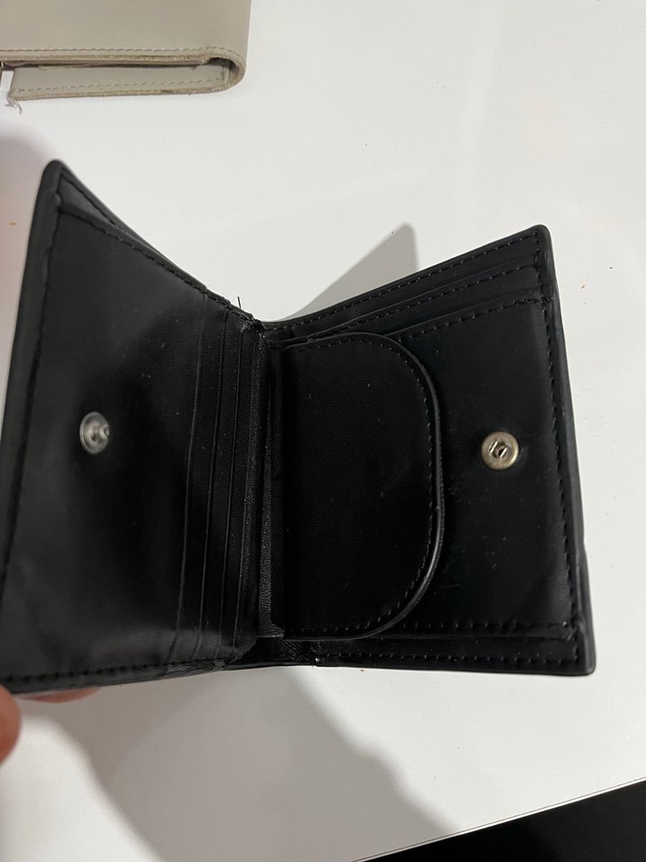 MNG Siyah Parlak Deri Kadın Cüzdanı - Görsel 2