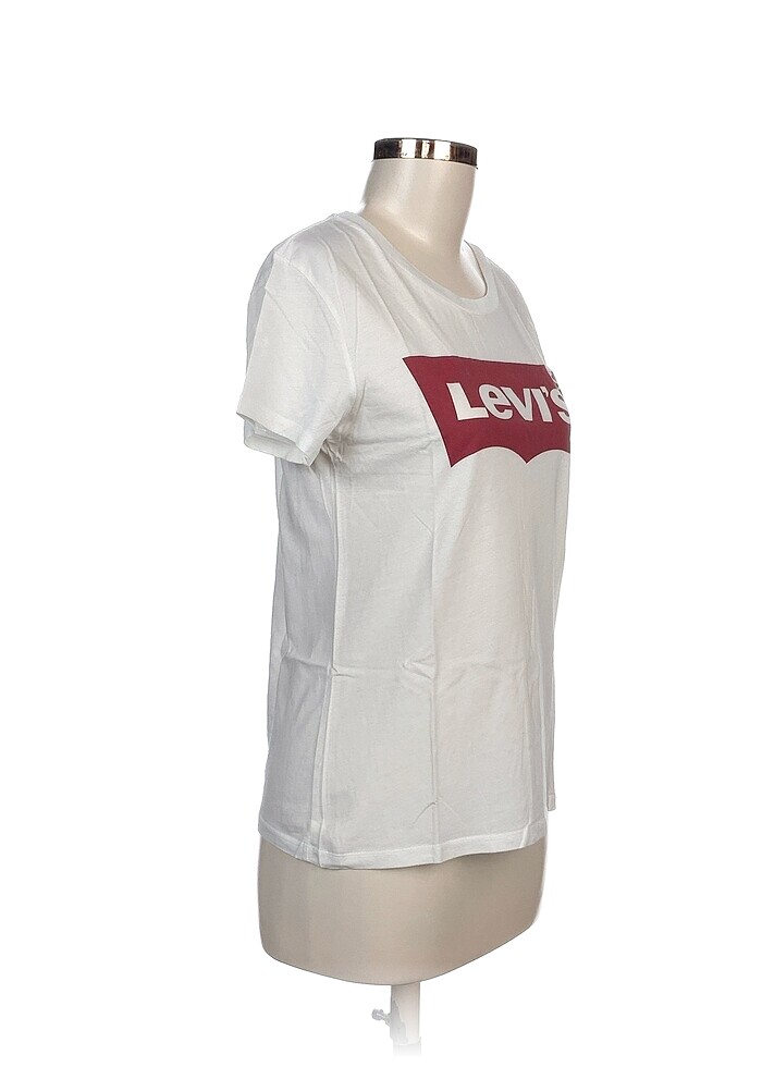 Levis T-shirt %70 İndirimli. - Görsel 2