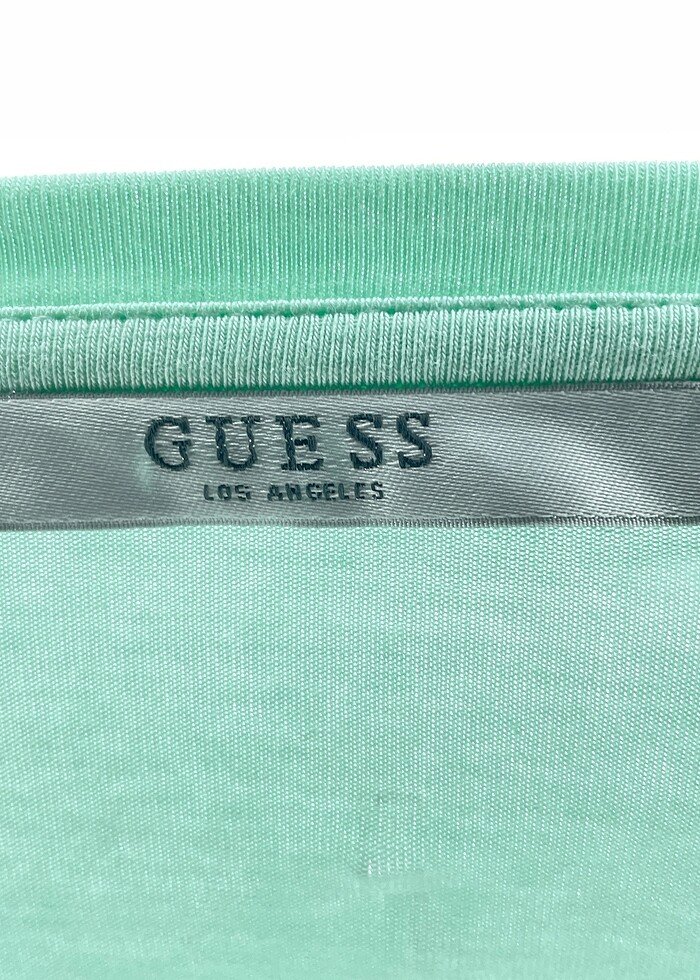 Guess T-shirt %70 İndirimli. - Görsel 4