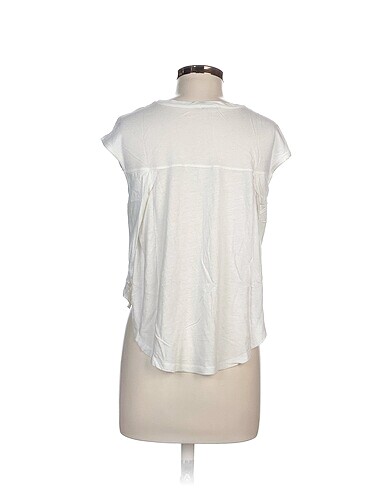 Bershka T-shirt %70 İndirimli. - Görsel 3