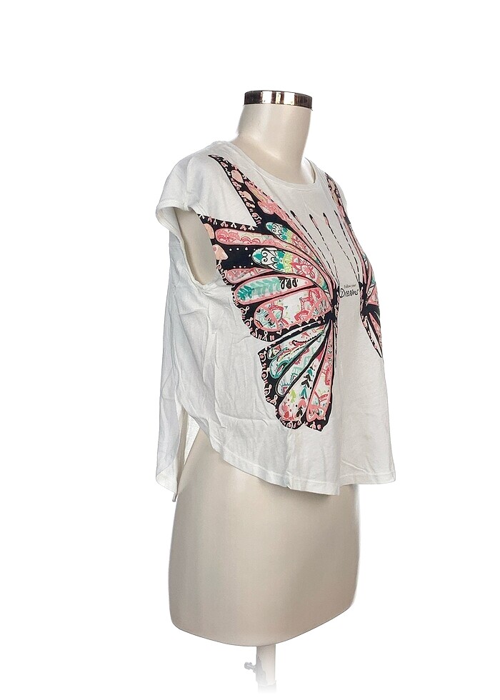 Bershka T-shirt %70 İndirimli. - Görsel 2