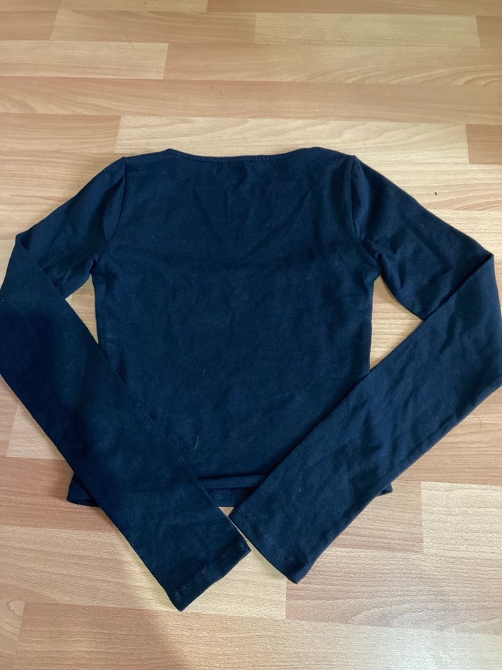 Kadın siyah renk bluzz - Görsel 2