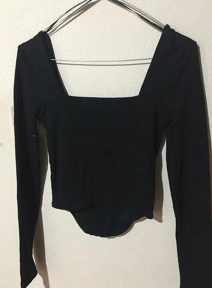 Siyah Uzun Kollu Gotik Bluz - Görsel 2