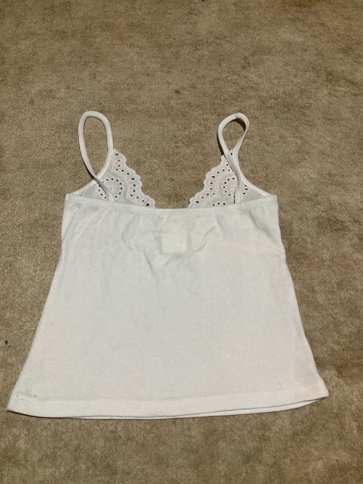 Dantel Detaylı Beyaz V Yaka Kadın Atlet - Görsel 2