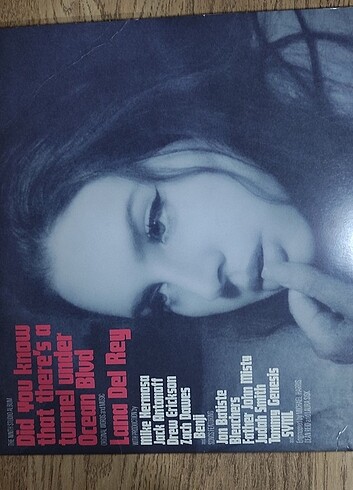 Lana Del Rey - Did You Know That There's A Tunnel Under Ocean Bl