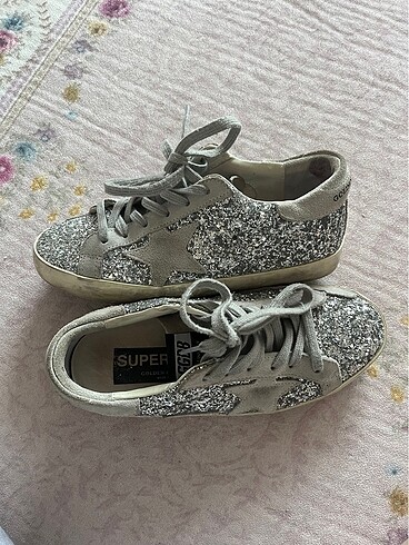 37 Beden Golden goose