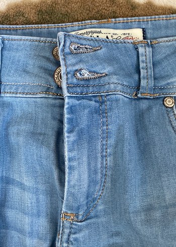 Kadın Mavi Peluş Detaylı Bol Kesim Denim Pantolon - Görsel 4