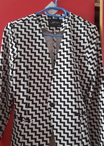 Diğer Lefon Siyah Beyaz Zigzag Desenli Blazer Ceket