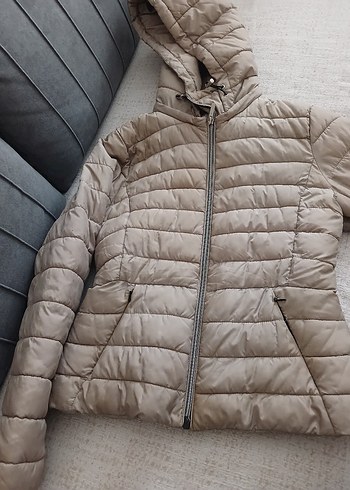 Zara Bej Kapüşonlu Midi Kışlık Kadın Mont - Görsel 2