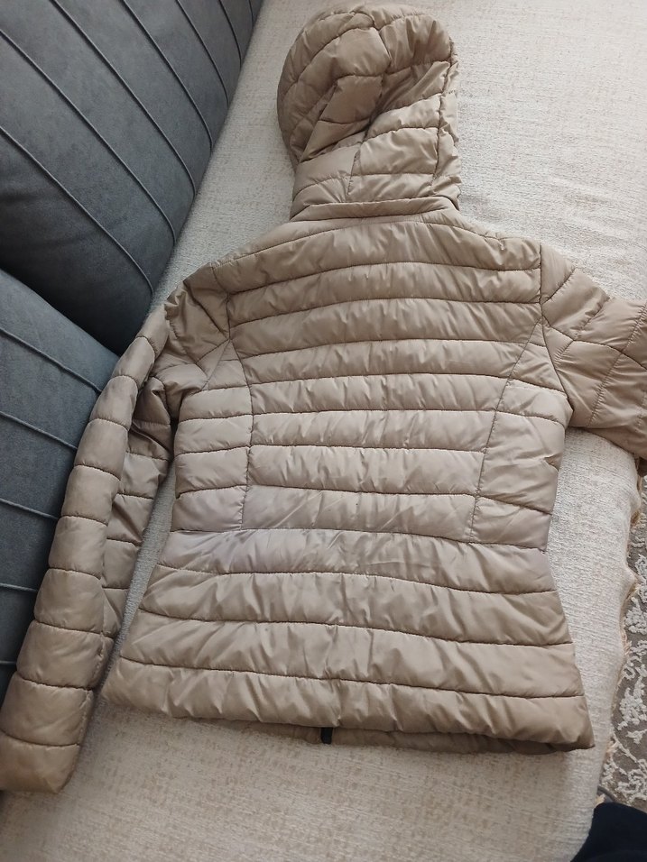 Zara Bej Kapüşonlu Midi Kışlık Kadın Mont - Görsel 3