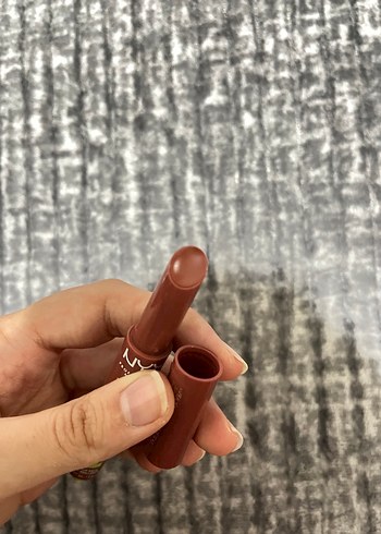 NYX Parlak Bej Lip Gloss - Görsel 3