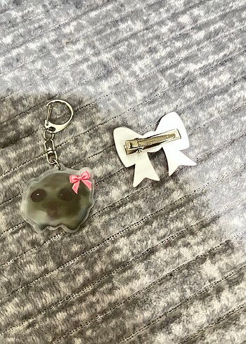 Gri Kurdelalı Kadın Anahtarlık - Görsel 2