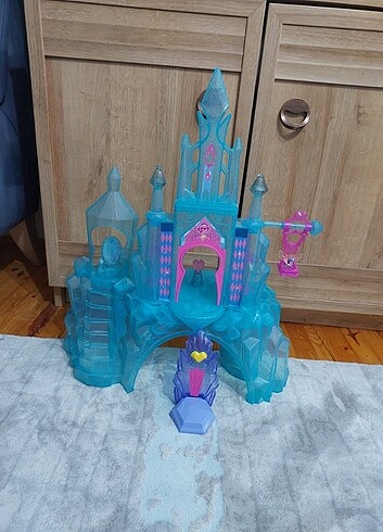  my little pony kristal sarayı