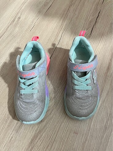 Skechers spor ayakkabı