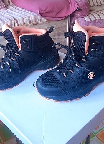 37 Beden Lumberjack waterproof bot. 37 numara tertemiz.
