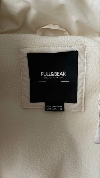 m Beden beyaz Renk Pull and bear şişme mont
