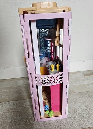 Beden Renk Barbie Evi
