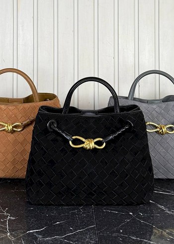 Bottega Veneta Siyah Deri Kadın Çanta - Modern Klasik