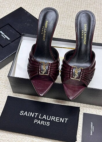 Saint Laurent Saint laurent