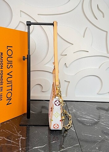 Louis Vuitton Louis Vuitton