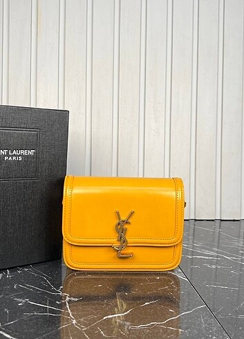 Saint Laurent Saint Laurent